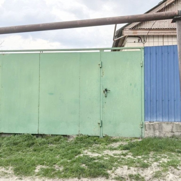 Продам дом пер. Степной ( район Шанхая), камброд.