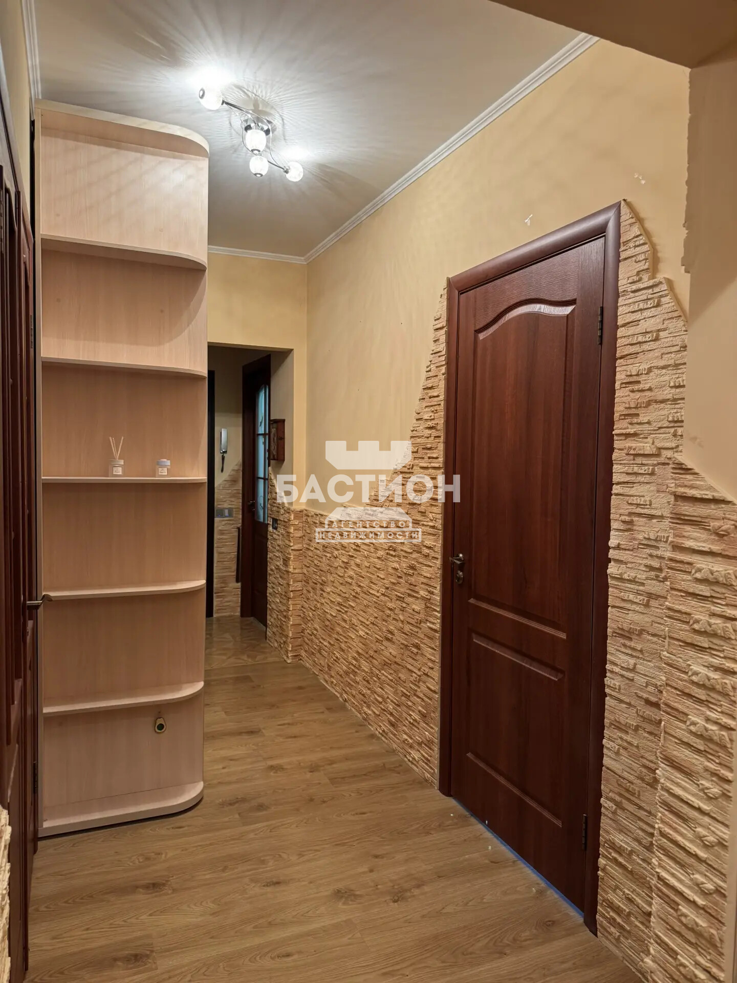 Фото 4-х комнатная квартира, квартал Мирный 7 , ID: 2248772