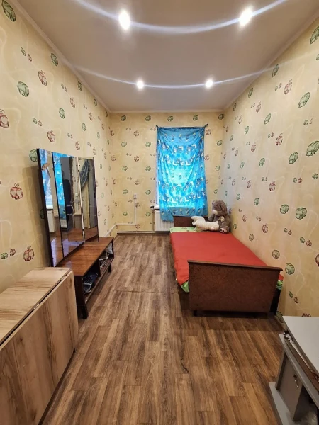 Фото Продаётся 3-комнатный дом в городе Брянка, ул. Фучика.