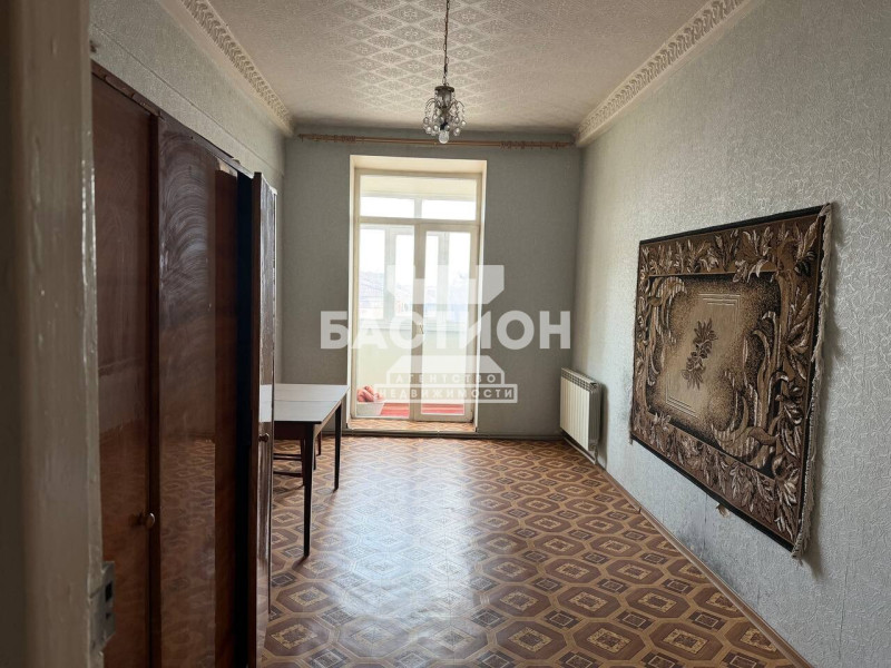 Фото 3-х комнатная квартира, ул. Кирова 18, ID: 2067387
