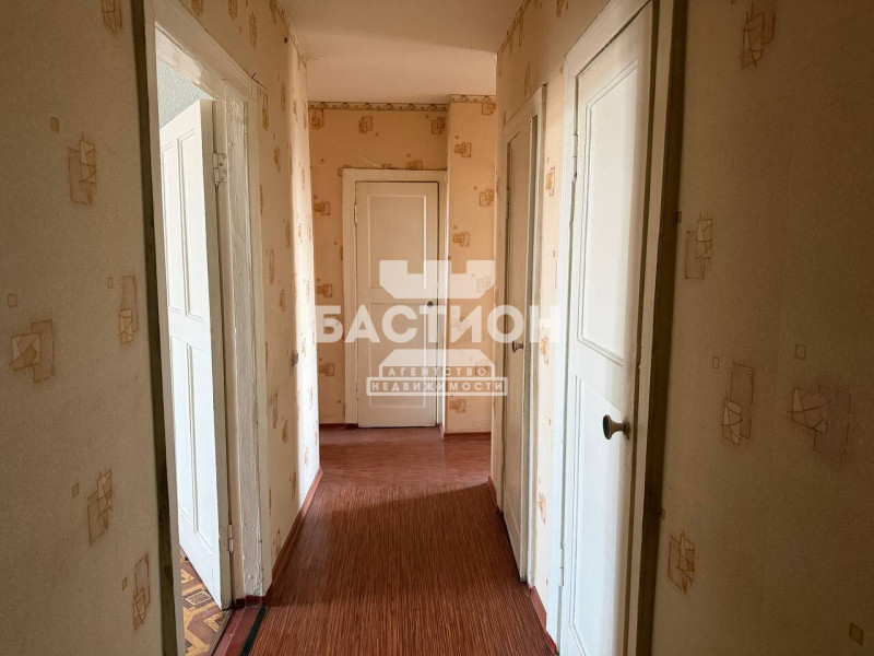Фото 3-х комнатная квартира, ул. Кирова 18, ID: 2067387