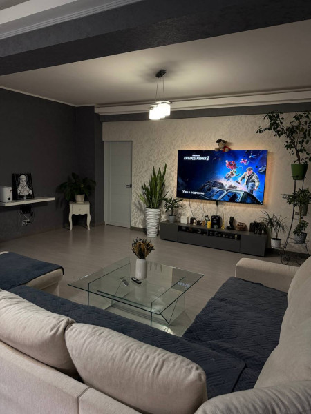 №944 Продаётся 3 комн. крупногабаритная кв-ра, ул. Московская, р-н СШ №22