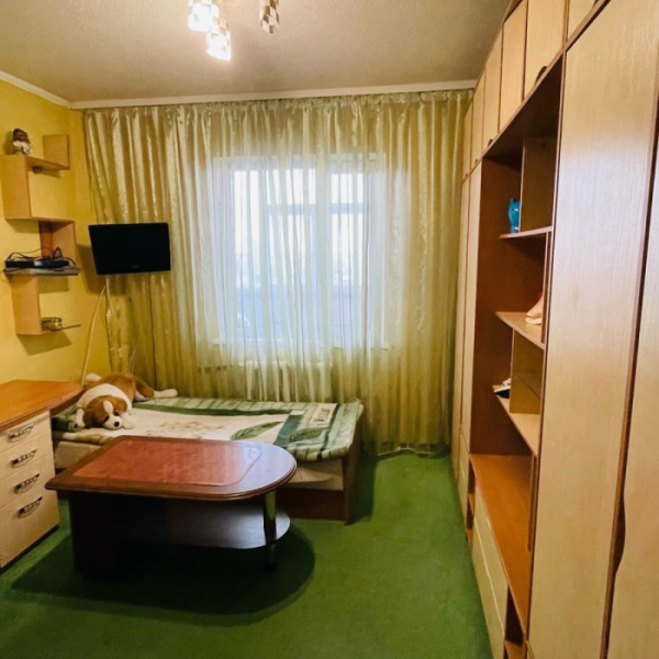 Фото Продам 3х комнатную квартиру на кВ. Степной