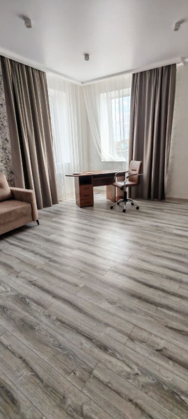 Фото Продаётся трёхкомнатная квартира, 158 м²