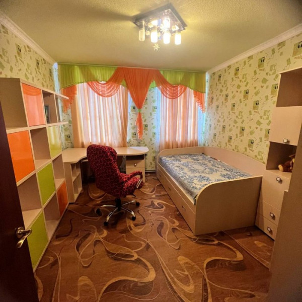 Фото Продам полдома р-н «Каретного двора» с отдельным входом