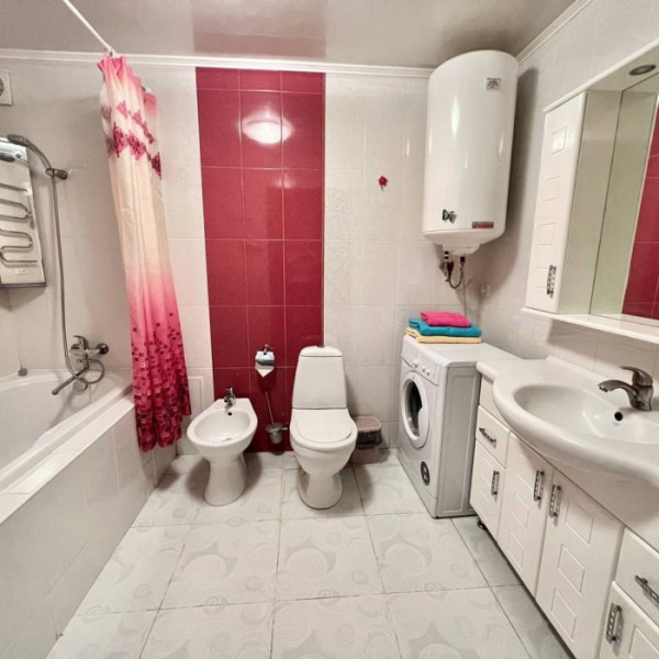 Фото Продам 5-ти комн квартиру в г Луганск Городок ОР