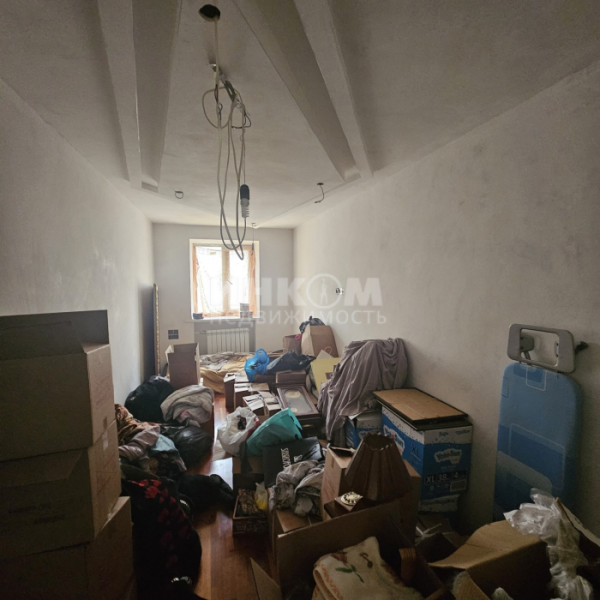 Фото Продам 2к в самом центре площадь героев ВОВ