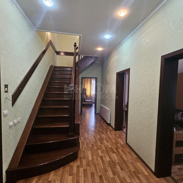 Фото Продам дом 220 м2 в г Луганск ул Клубная