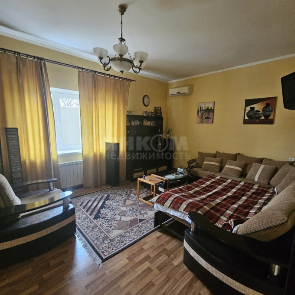 Фото Продам дом 220 м2 в г Луганск ул Клубная