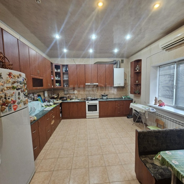 Фото Продам дом 220 м2 в г Луганск ул Клубная