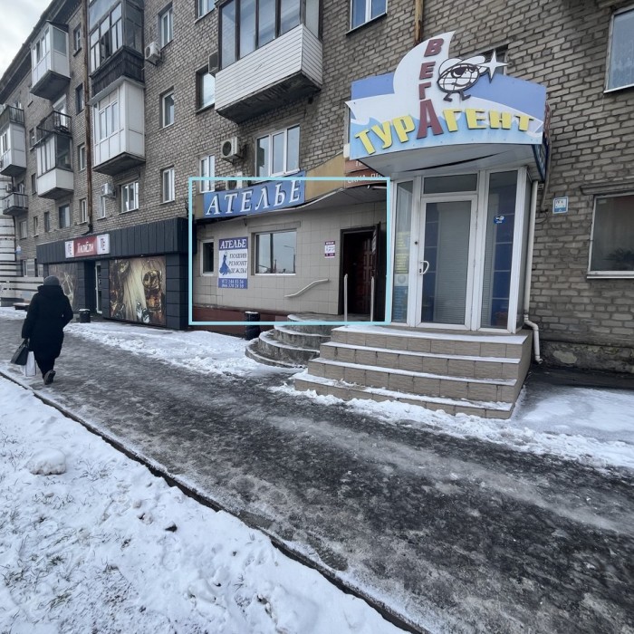 Продам помещение коммерческого назначения, в самом центре г. Луганск (ул. Советская р- н ост. Донбасс)- красная линия
