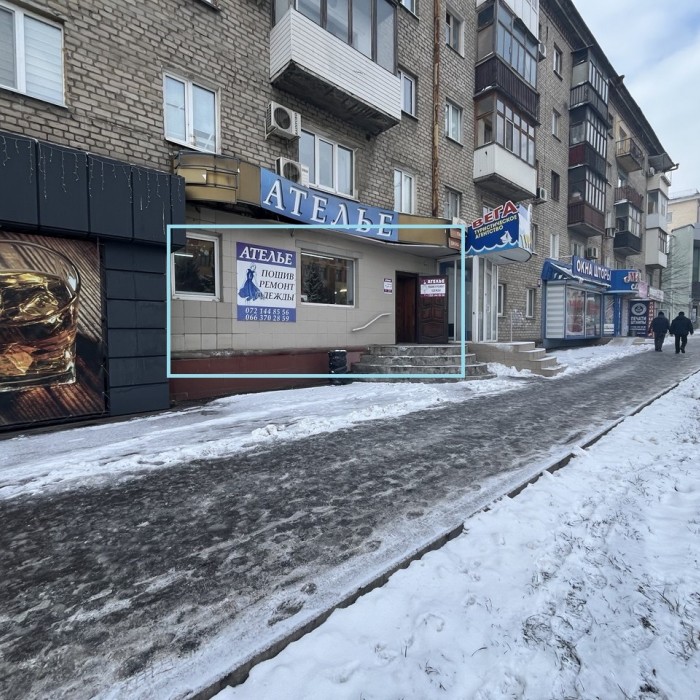 Фото Продам помещение коммерческого назначения, в самом центре г. Луганск (ул. Советская р- н ост. Донбасс)- красная линия