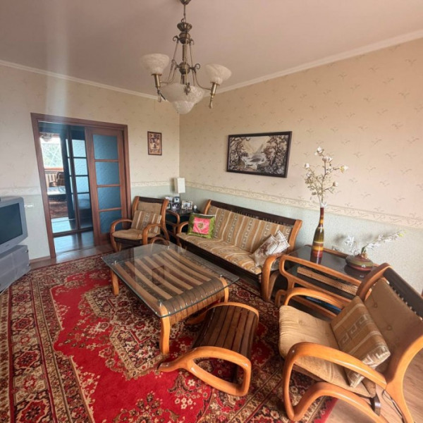 Фото Продам 3- х комн. квартиру 70 кв. м. в Луганск, ул. Челюскинцев (р- н спорт клуба Электрон)