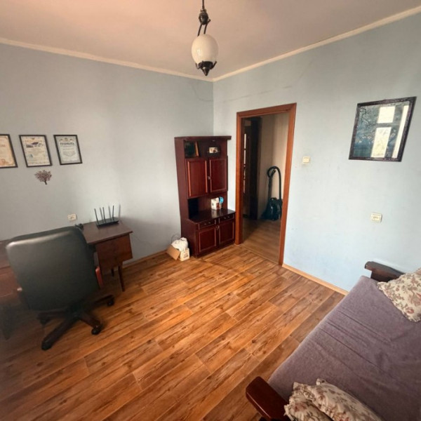 Фото Продам 3- х комн. квартиру 70 кв. м. в Луганск, ул. Челюскинцев (р- н спорт клуба Электрон)