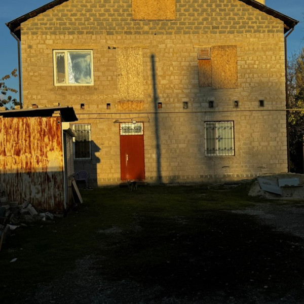 Дом 360м2 ул. Звейнека рн. Таксопарка