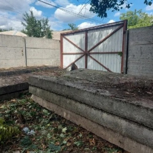 Фото Продам участок в центре г. Луганск, ул. Алексеева
