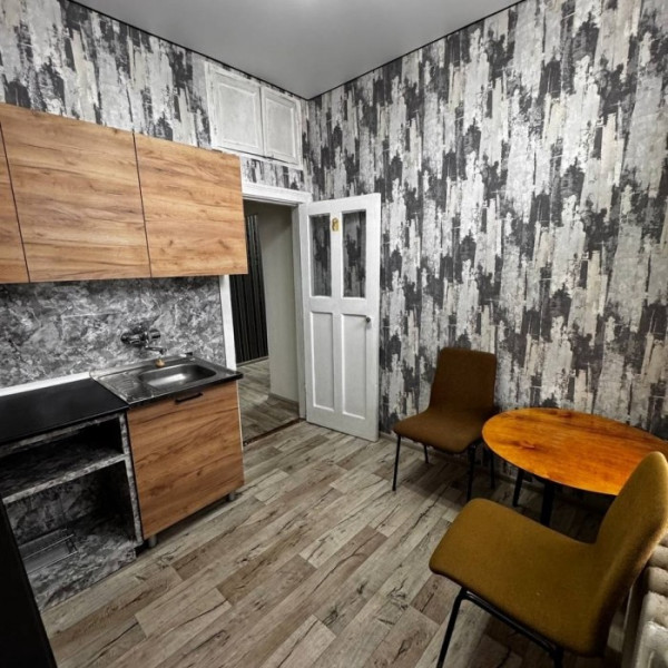 Фото № 6901 Продам 2х комн. квартиру в р-не маг. "Киевский"