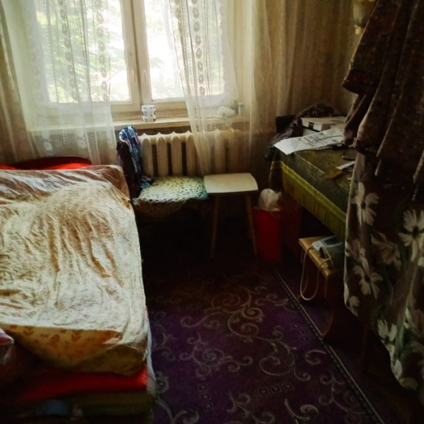 Фото № 5353 Продам 4х комн. квартиру в р-не кафе "Деловые встречи"