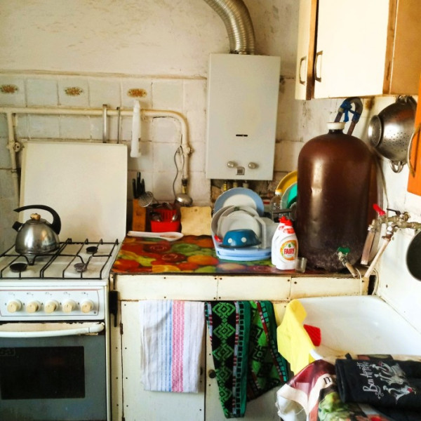 Фото № 5353 Продам 4х комн. квартиру в р-не кафе "Деловые встречи"