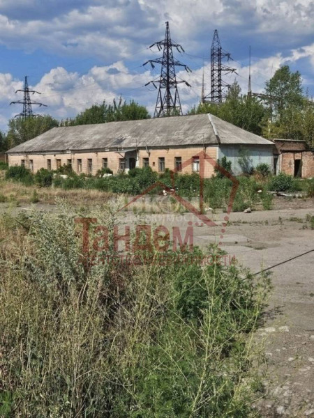 Фото г. Луганск на территории завода им. Ленина Продаются нежилые помещения 22 200м2 - Объект №116