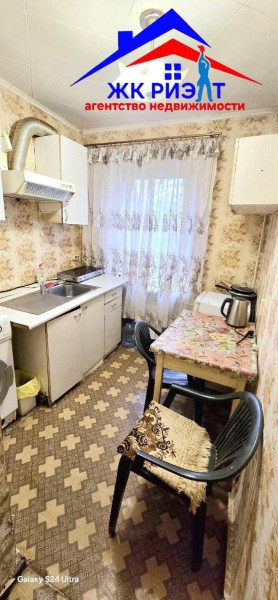 Продам 1-комн квартиру (малосемейка) на кв.Восточный