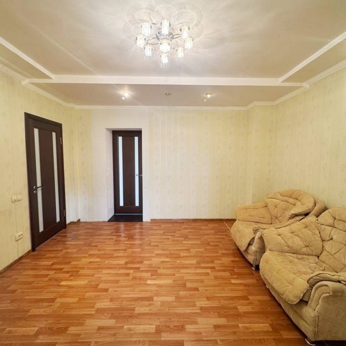 Фото 7369 Продам 3х комн. квартиру в р-не маг. "Эврика"