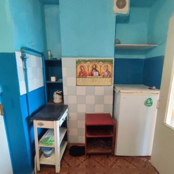 Фото Продам 1к полугостинку в городе Луганск 26-й квартал