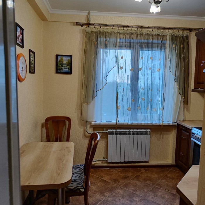 Фото Сдам 3-х комнатную квартиру ул. Крапивницкого,6.