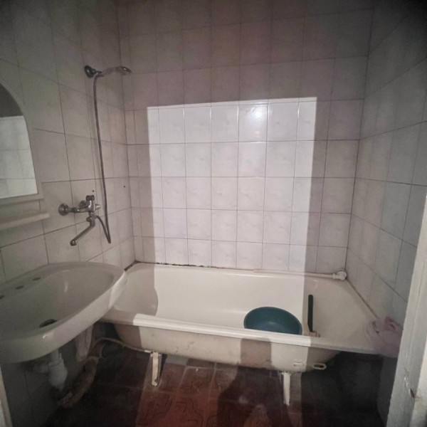 Фото Продам большую 1но комнатную квартиру кВ Мирный 18