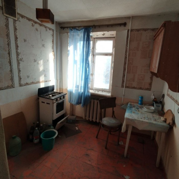 Продам 1- ю квартиру, на кв. 50 лет Октября