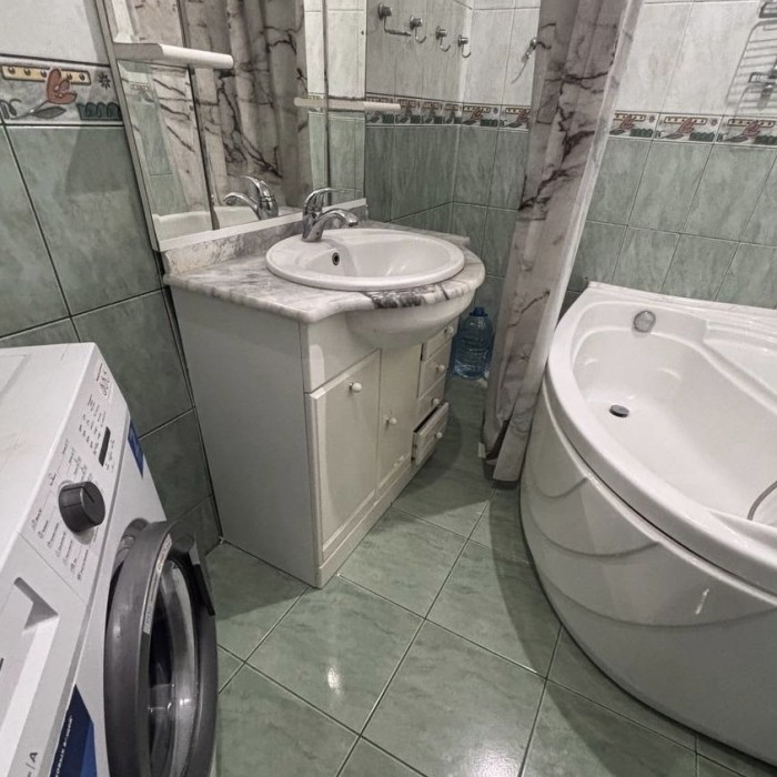 Фото Продам 2к квартиру по ул. Осипенко,5/9эт