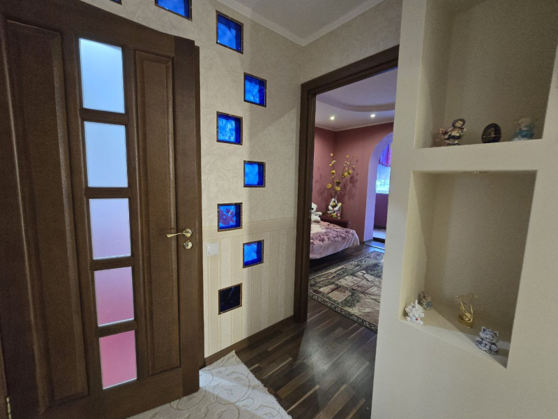 Фото 3-х комнатная квартира на квартале Заречный