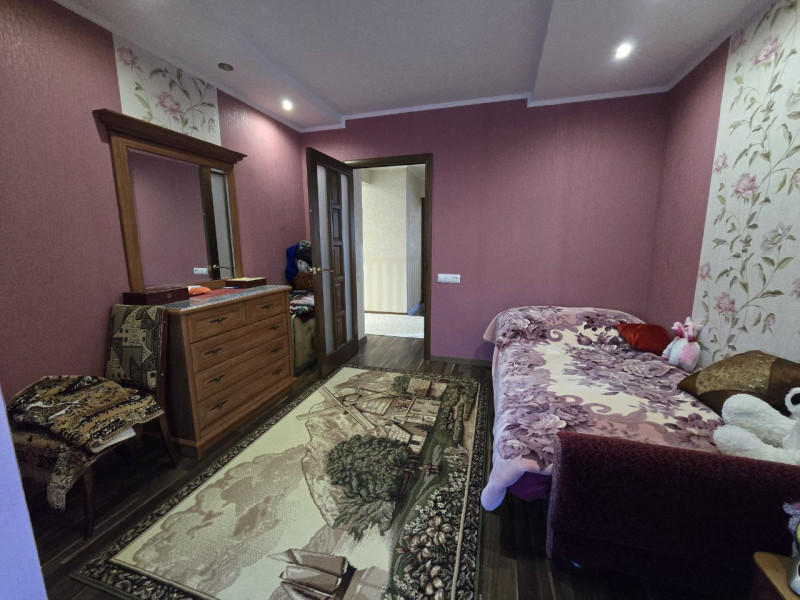 Фото 3-х комнатная квартира на квартале Заречный