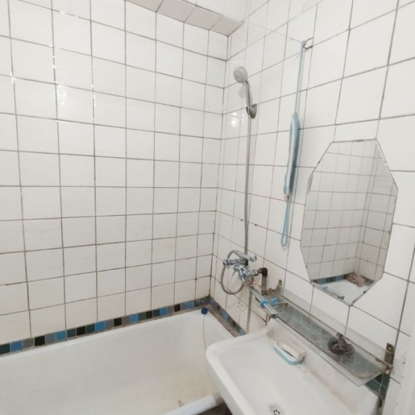 Фото Продам 2- х комнатную квартиру на кв. 30 лет победы.