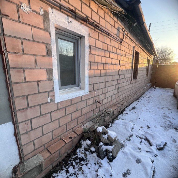 Продам дом и два флигеля, ул. Советских Космонавтов