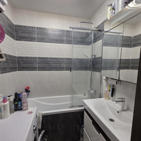 Фото Продам 3к квартиру на кв.Пролетариата Донбасса ,4/9эт