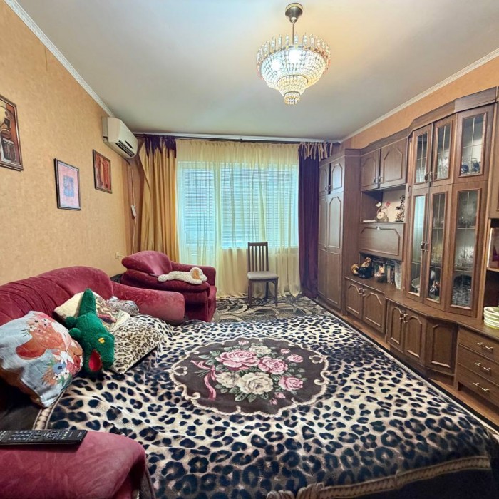 Фото Продам 2-комн. ул. Анри Барбюса.