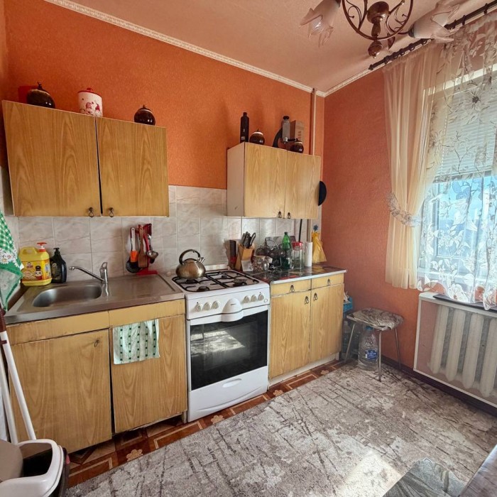 Фото Продам 2-комн. ул. Анри Барбюса.