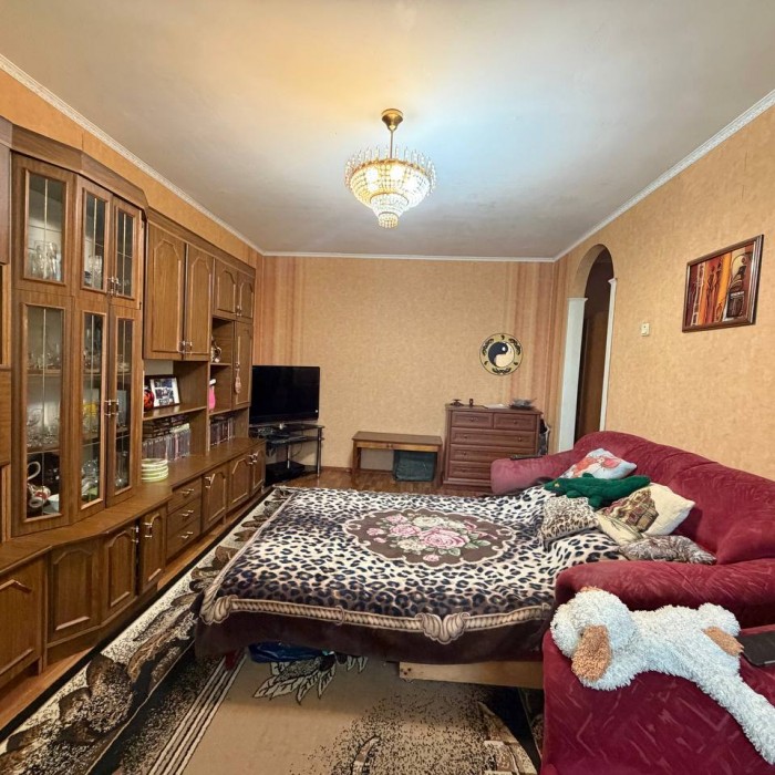 Фото Продам 2-комн. ул. Анри Барбюса.