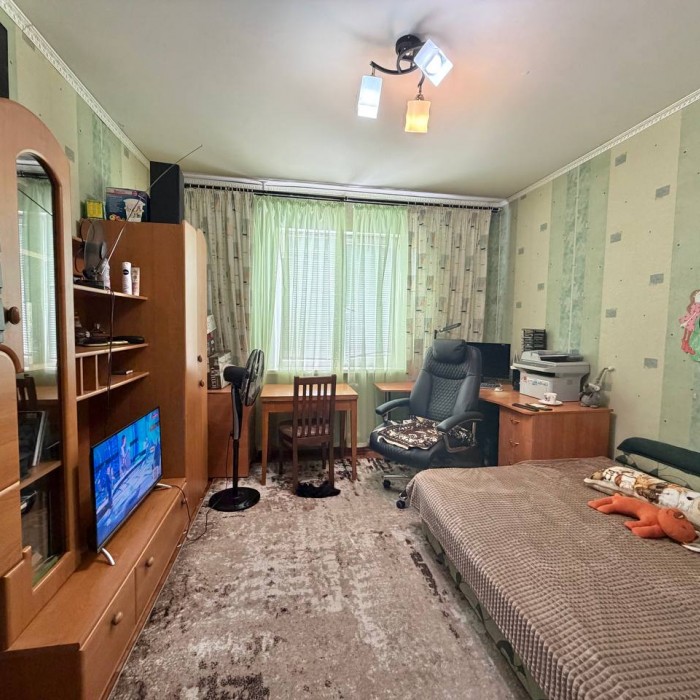 Фото Продам 2-комн. ул. Анри Барбюса.