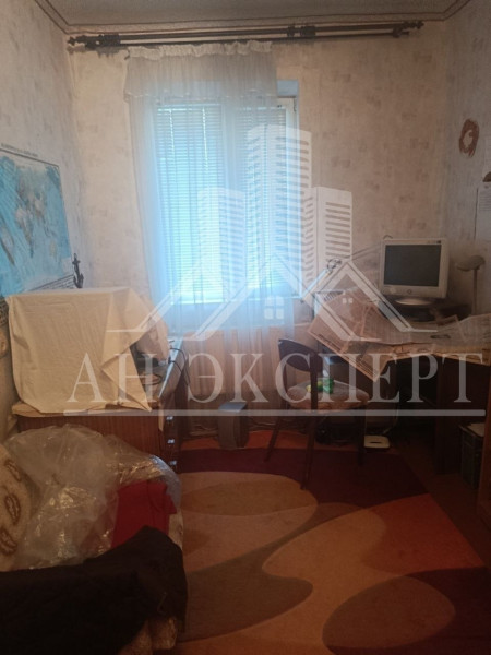 Фото Квартира г. Стаханов (ул. К. Либкнехта, дом 71)