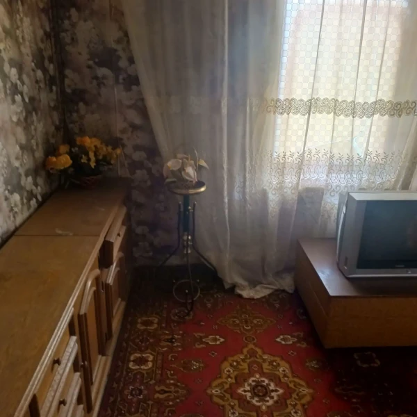 Фото Продаётся 4-комнатная квартира в городе Брянка, Микро 4, д. 38.