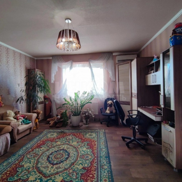 Фото Продам дом 284 м2 в городе Луганск район "Черного Кота"