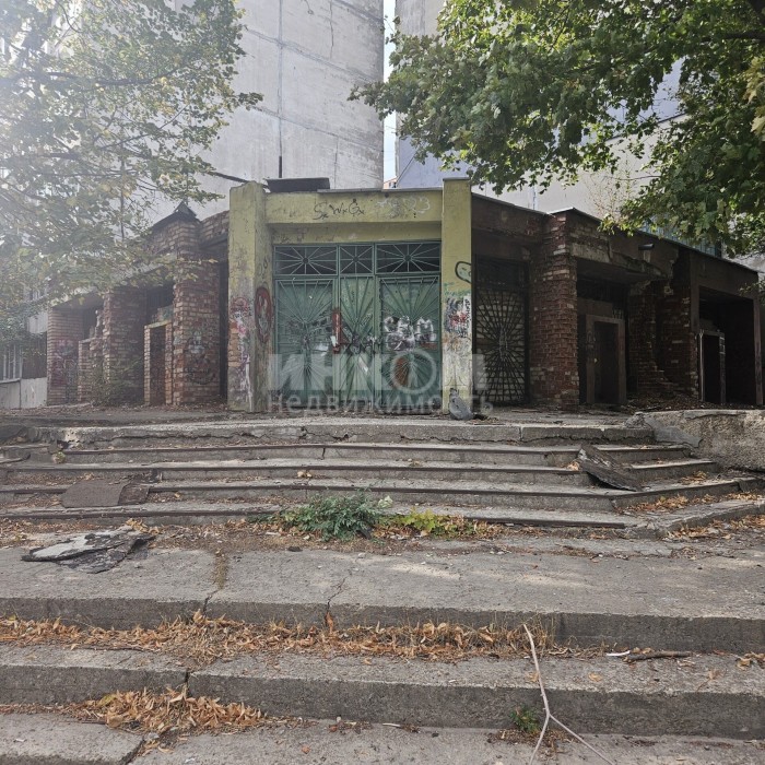 Продам помещение 258 м2 в г Луганск кв Героев Сталинграда