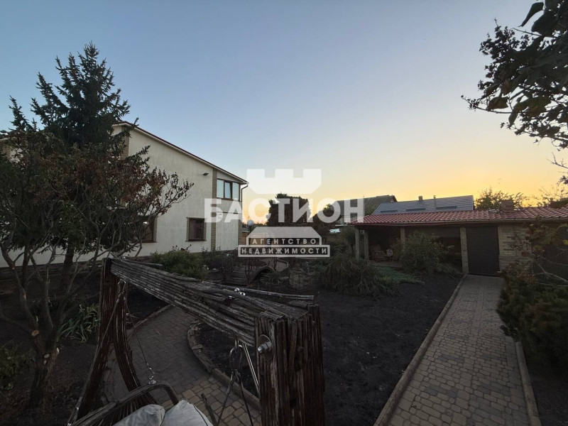 Фото Дом, улица Ульяны Громовой ID:2037742