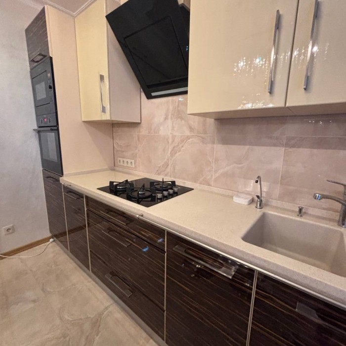 Фото Продам 2-х комн квартиру с АО в Центре г Луганск площадь ВОВ