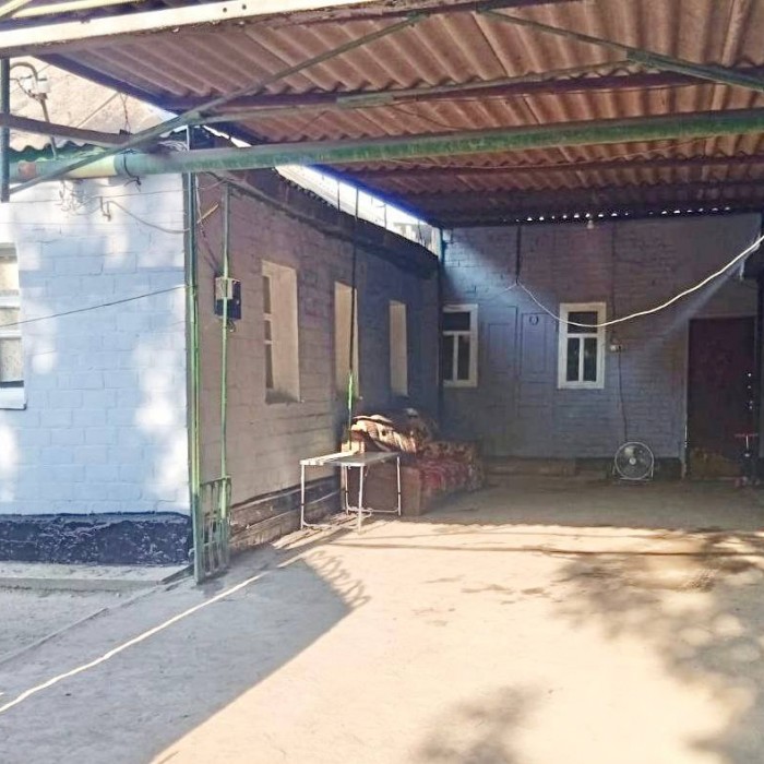 Продам дом на пос. Тельмана. по улице Мадридская, первая линия. (Можно под бизнес)