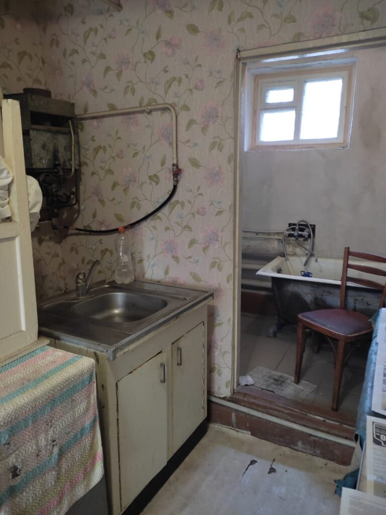 Фото №1029 Продаётся ДОМ, г. Перевальск, пер. Макарова, р-н СТО