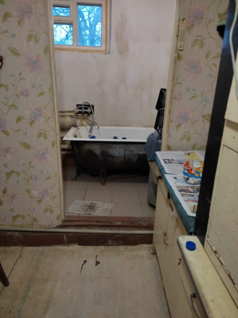Фото №1029 Продаётся ДОМ, г. Перевальск, пер. Макарова, р-н СТО
