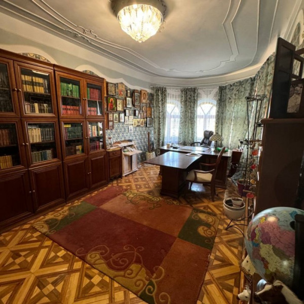 Фото Продам дом 3-х этажный в г. Петровское ( пригород Красного Луча)